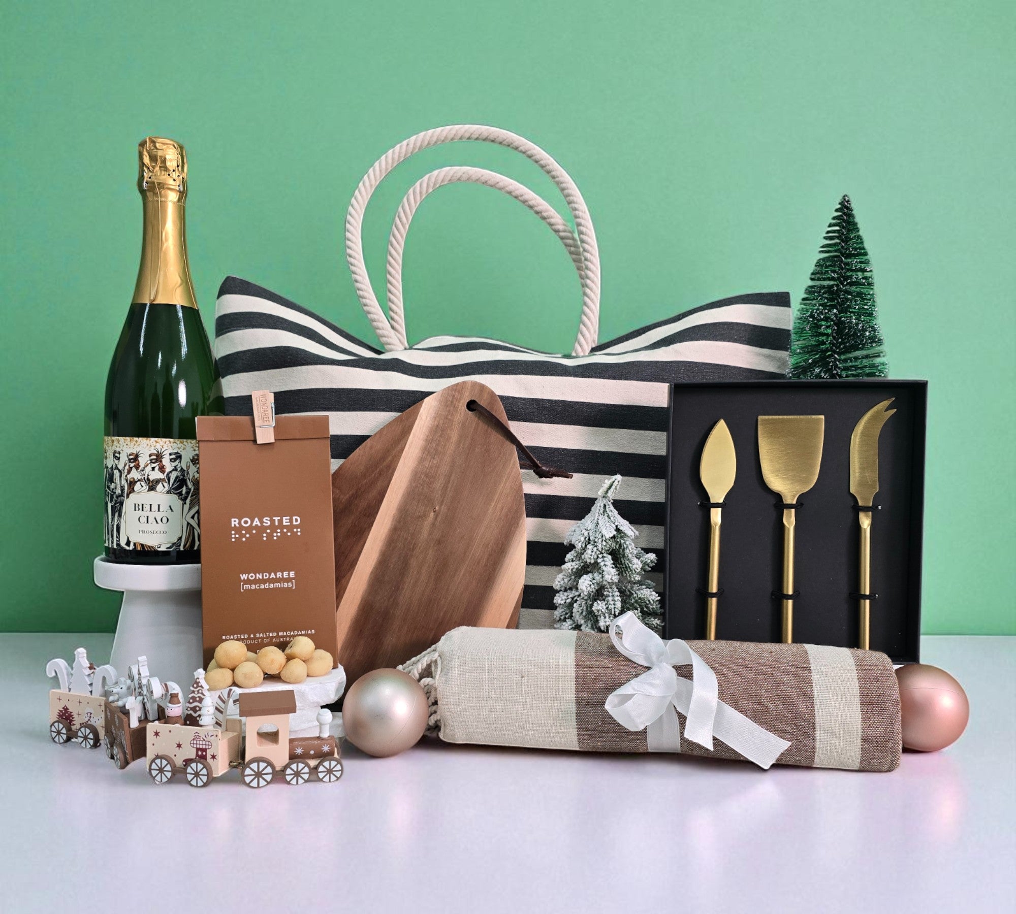 Festive Fizz & Feast Beach Hamper