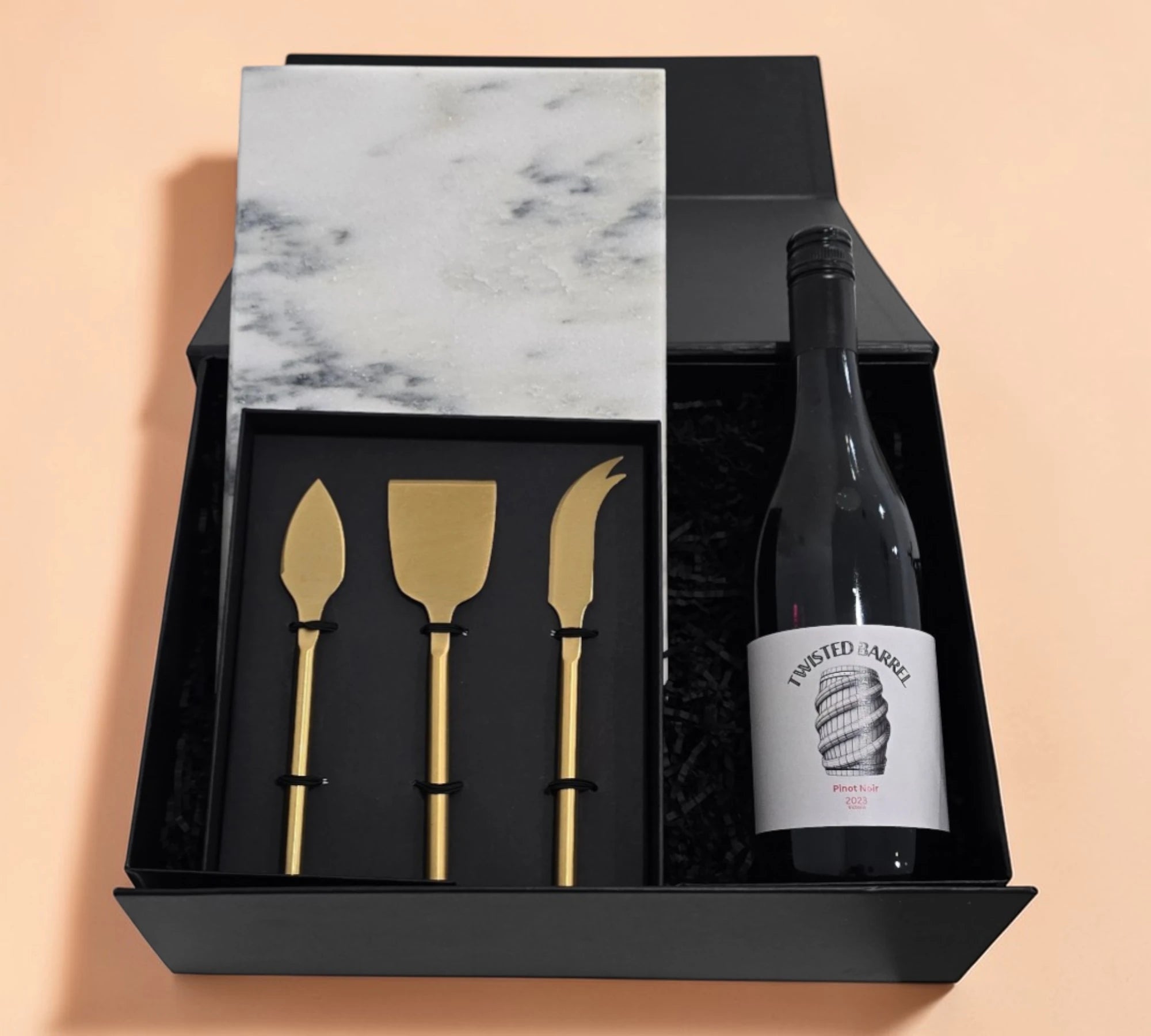 The Red Wine & Marble Cheeseboard Gift
