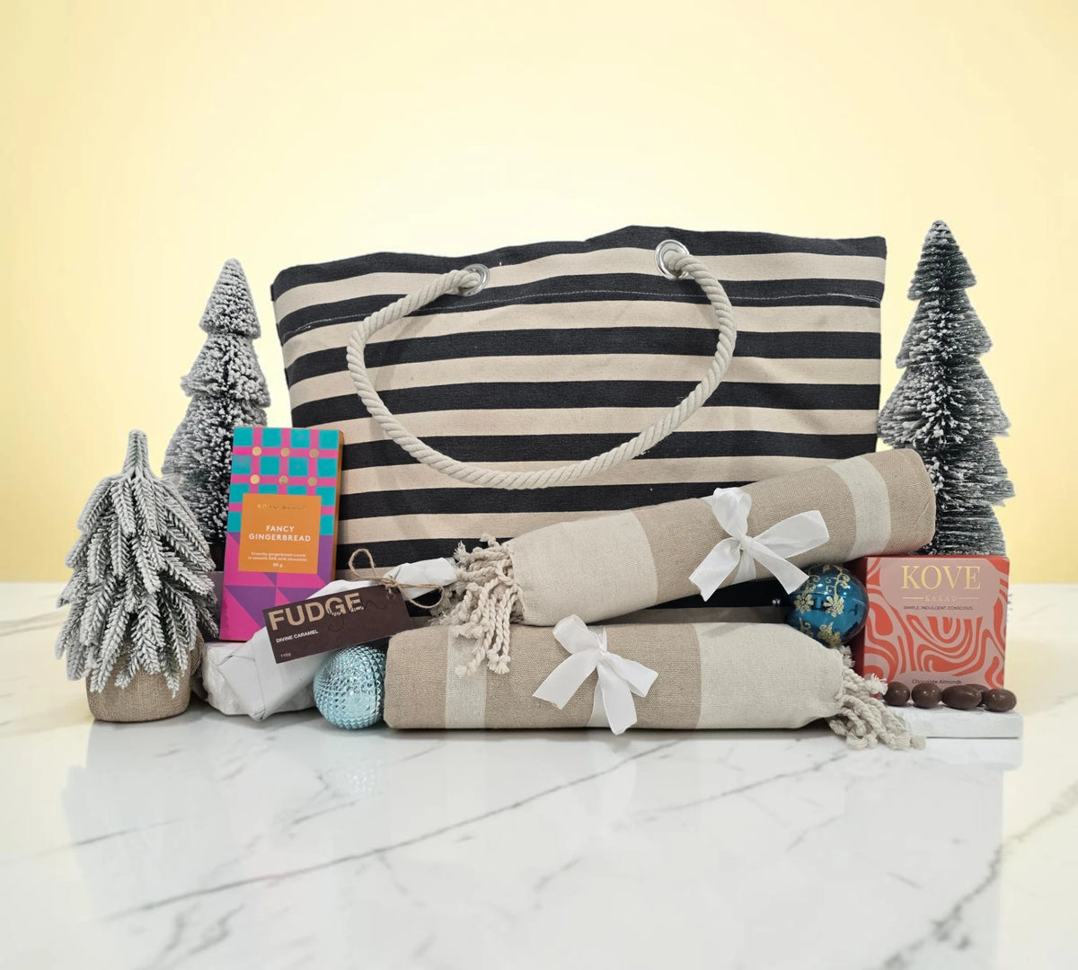The Beachside Christmas Tote